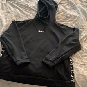Women’s Black Nike Side logo Full Zip Hoodie (L)